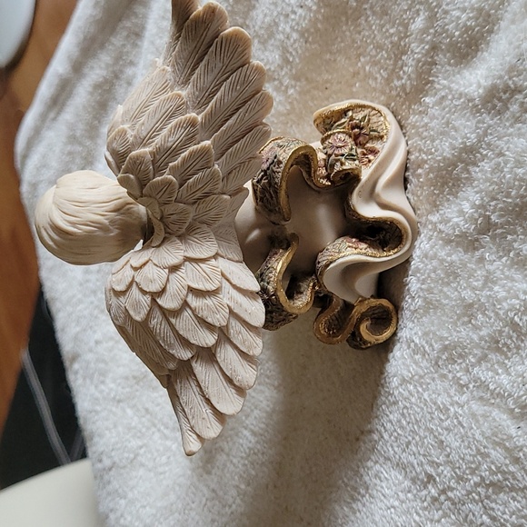 Sarah's angels, puppy and angel  Figurine - Picture 3 of 6